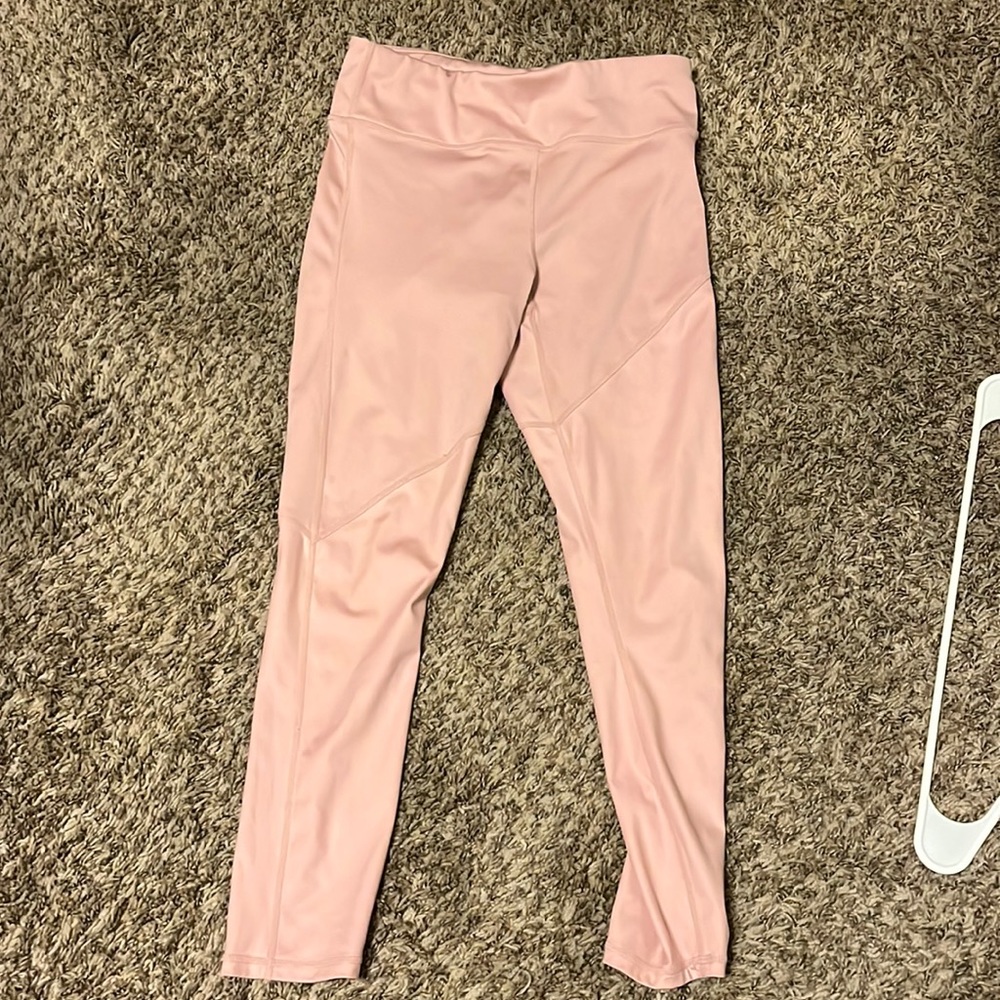 Pink fabletics leggings
